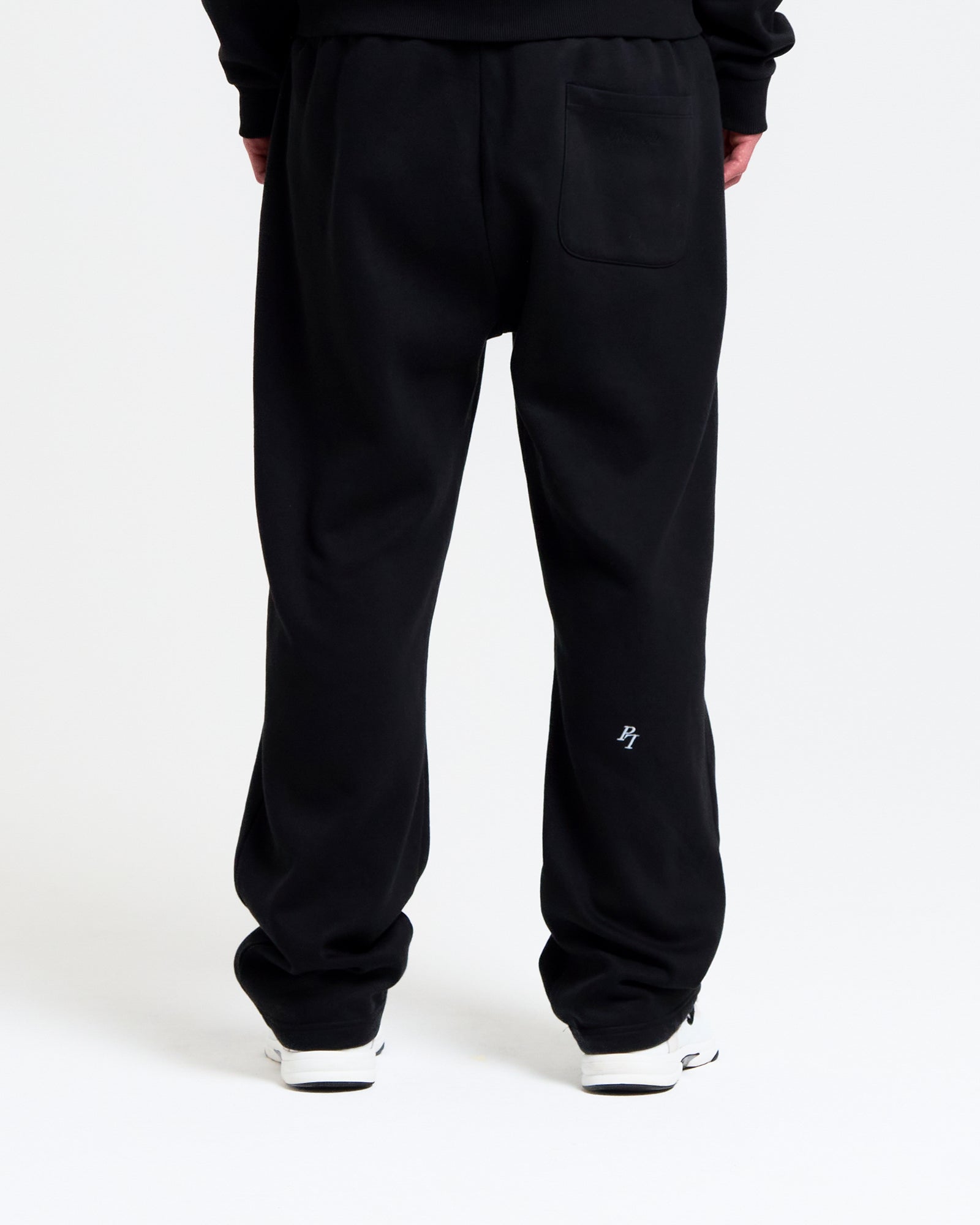 Pearl Jogger Black